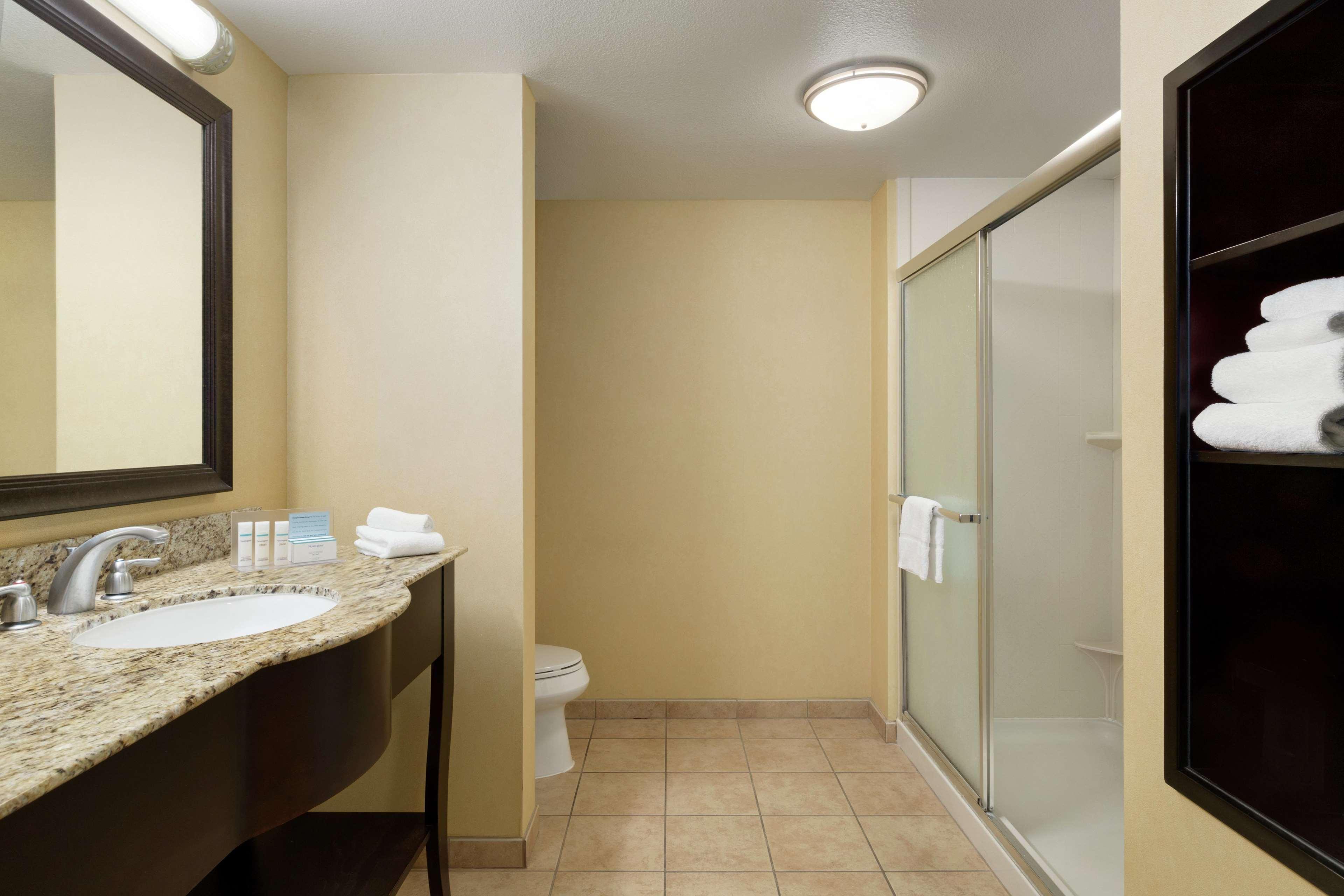 Hotel Hampton & 3*