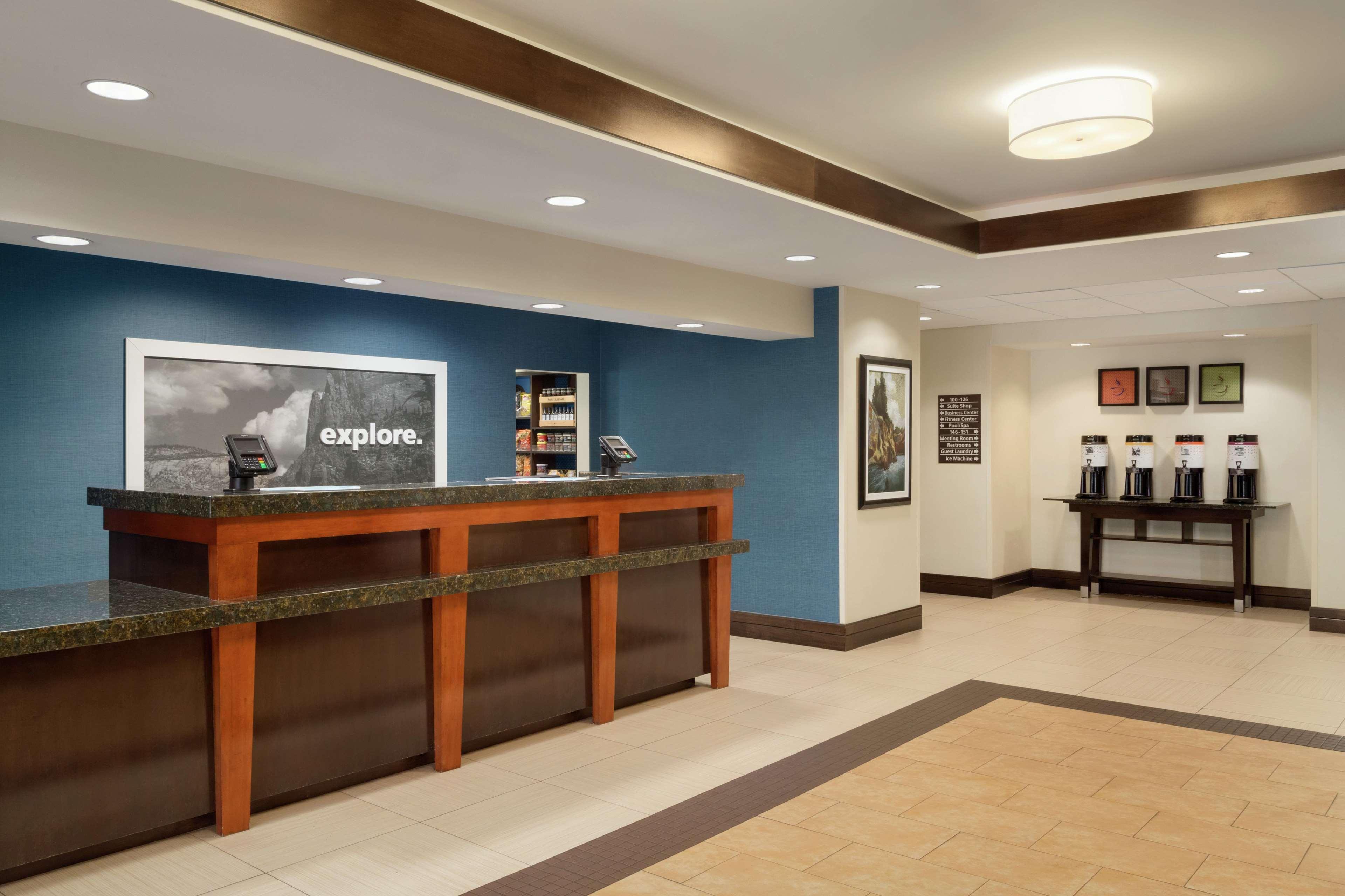 Hampton & Hotel Thousand Oaks