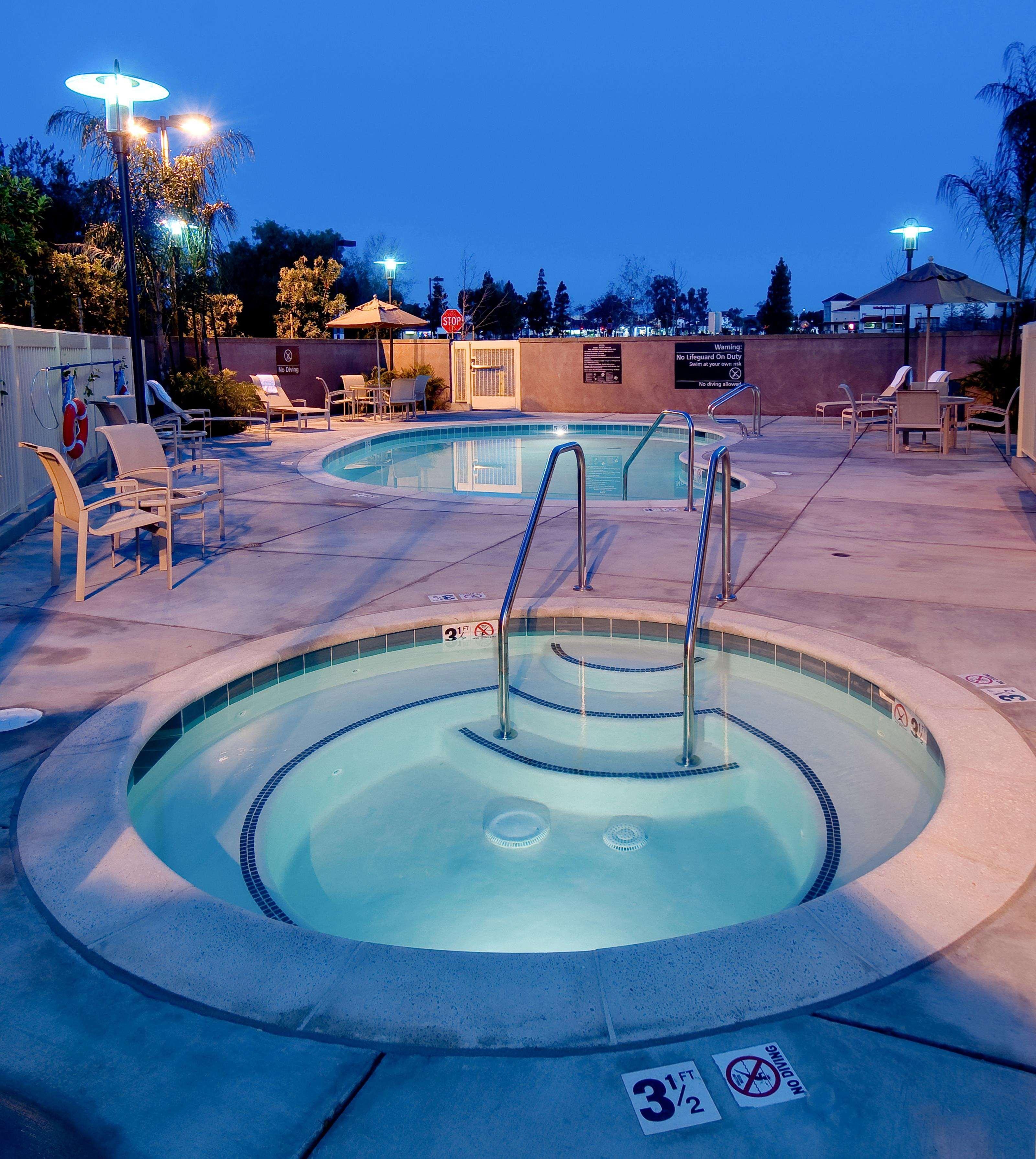 Hampton & Thousand Oaks