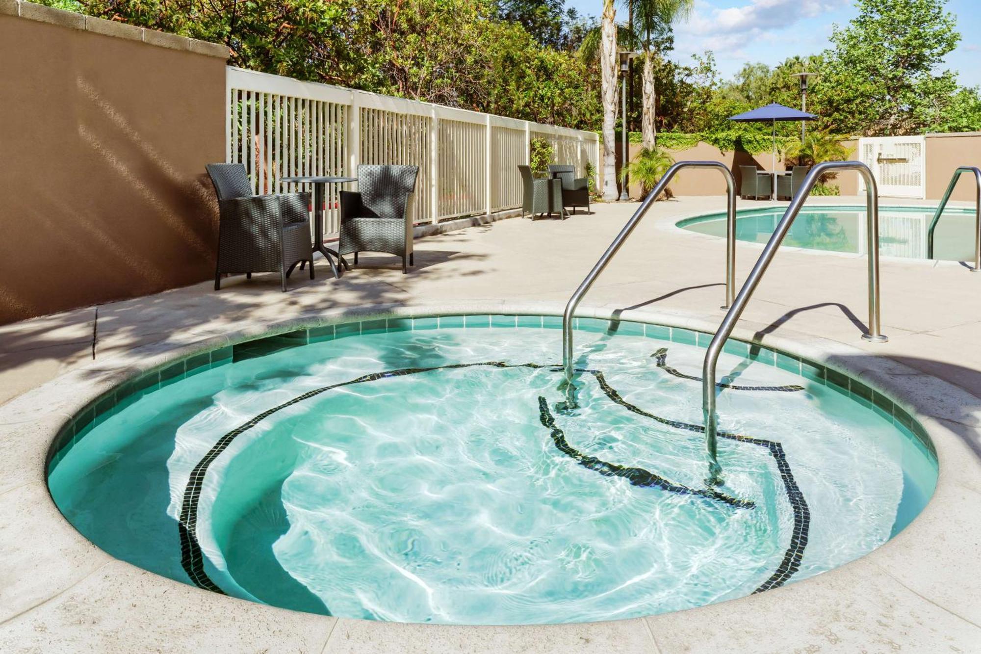 Hotel Hampton &